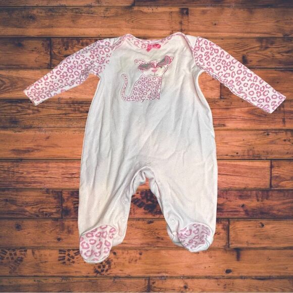 5 for $25🔥Kidgets Pink Cheetah Print Cat Footie Jumpsuit Girls 0-3 Months - Picture 1 of 4